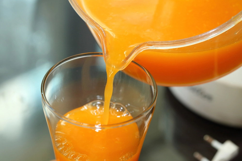 Thinking of Trying a Juice Diet? Experts Urge You to Think Twice