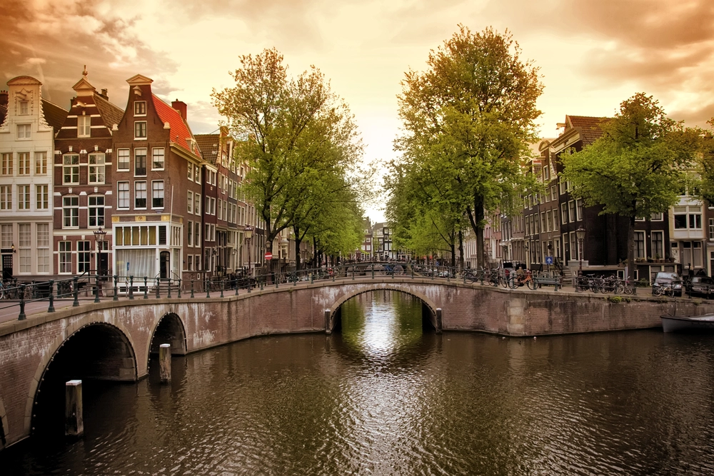 Amsterdam Introduces New Hotel Ban