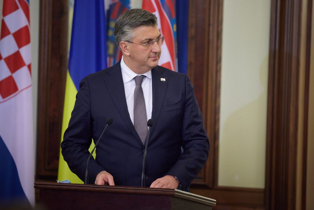Croatian Parliament Dissolved to Hold Early Elections