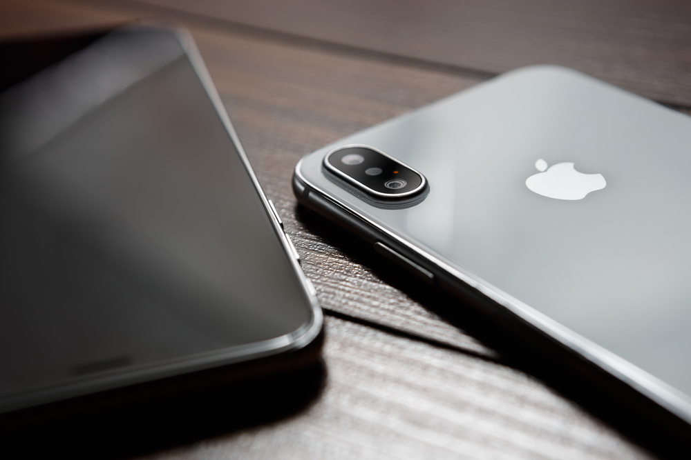 Apple Intelligence Spreads Fake News, Forcing Temporary Shutdown in the UK