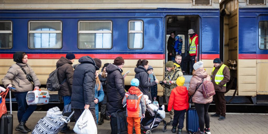Finland to Close Border to Russian Migrants