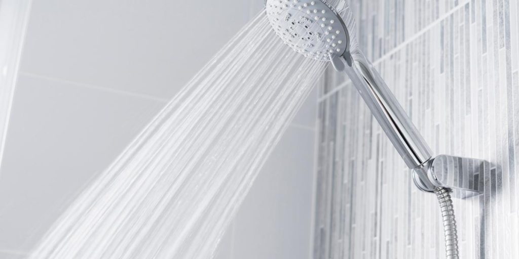 Woman makes humiliating discovery: ‘Everyone can see me when i shower’
