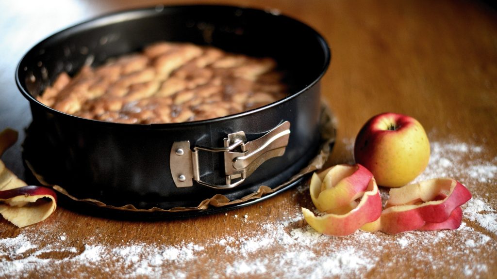 No Flour, No Sugar: Fluffy Low-Carb Apple Sponge Cake