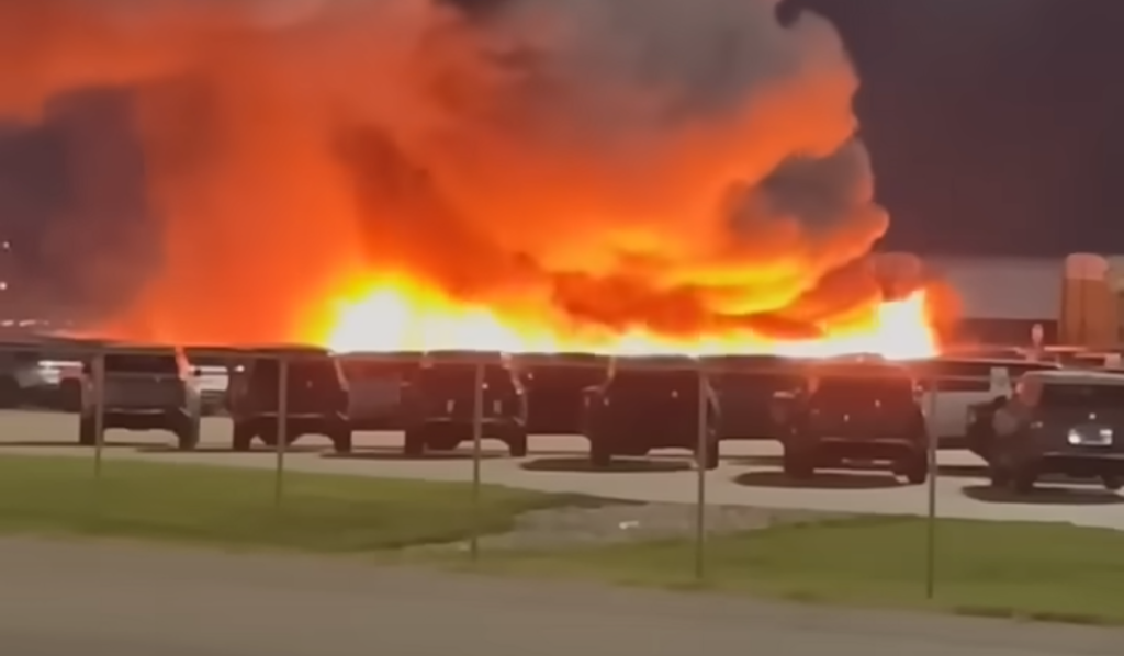Improperly Parked Electric Car Caused 50 Electric Cars to Catch Fire