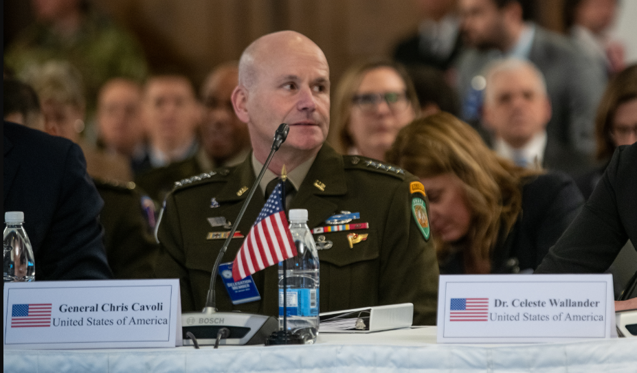US General Warns Congress: Time Is Critical for Ukrainian Aid