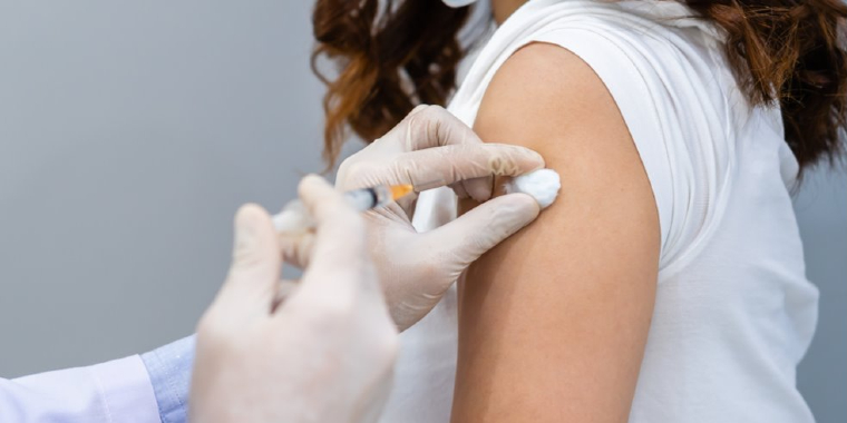 Health Rift in Florida: Surgeon General Pushes to Suspend COVID-19 Vaccines