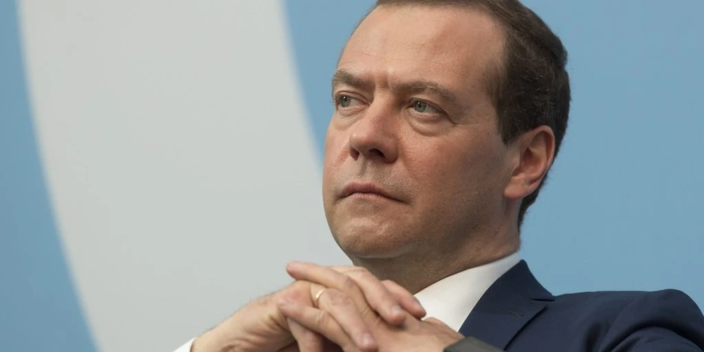 Medvedev Proposes “Russian Peace Formula” for Ukraine with Controversial “Conditions”