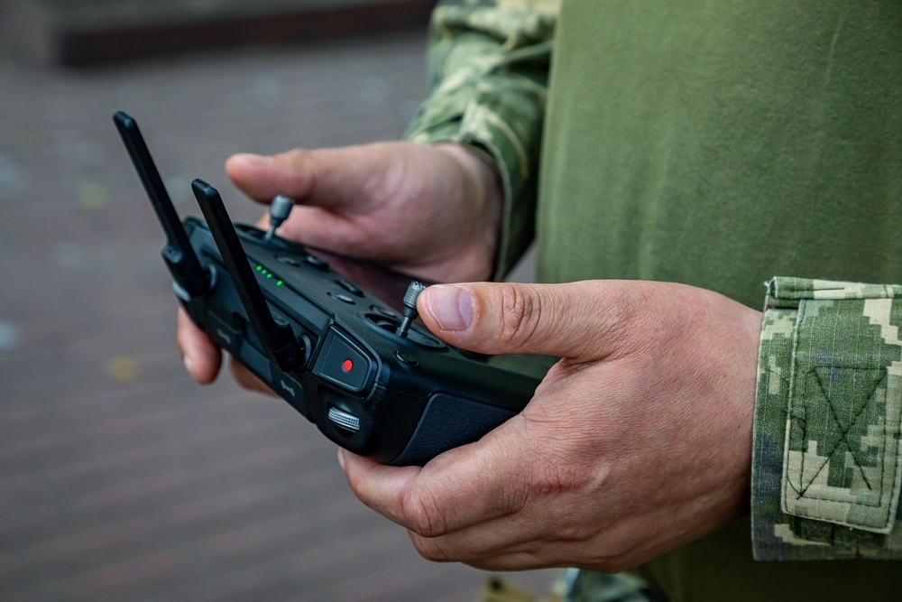 Ukrainian Soldiers Combat Kamikaze Drones with Low-Cost Gadgets