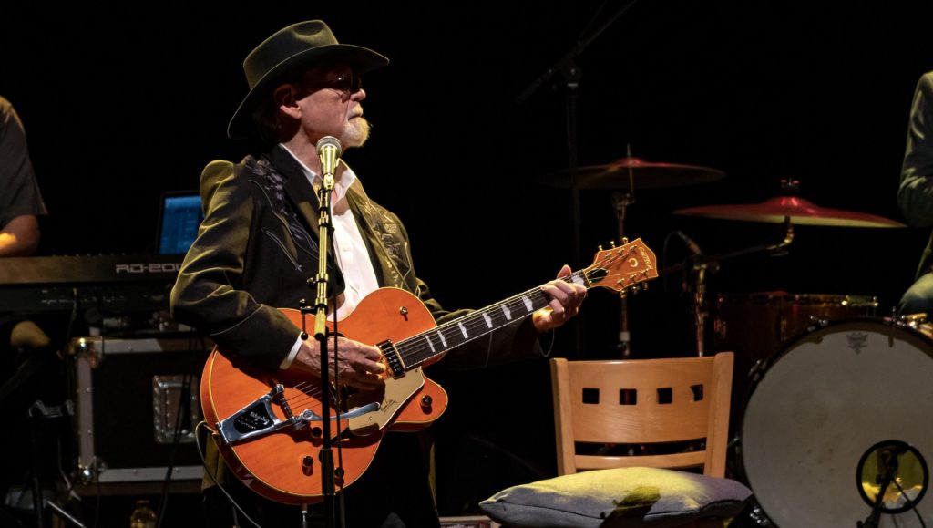 Guitar Legend Passes Away at 86
