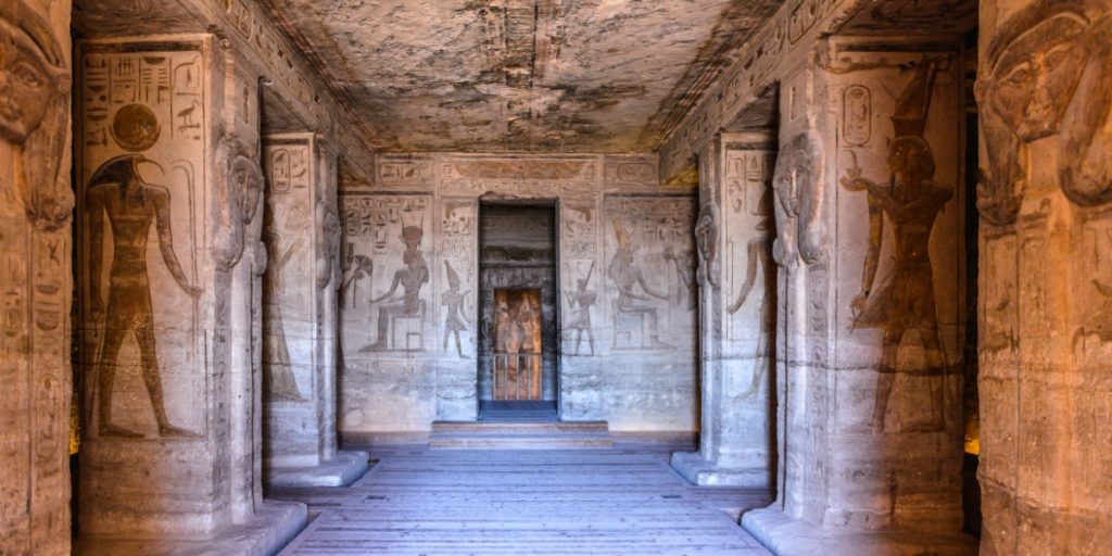 Golden-Tongued Mummies Discovered in 2,500-Year-Old Egyptian Tombs