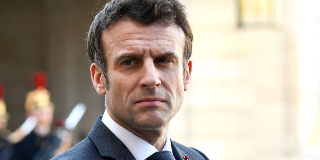 Macron Urges Allies to Develop Security Guarantees for Ukraine