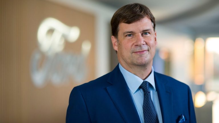 “A Slap in the Face”: Ford CEO Under Fire for Driving a Chinese Car