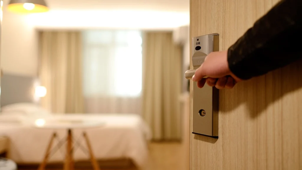 Why Experienced Travelers Leave the Bathroom Light On in Hotels