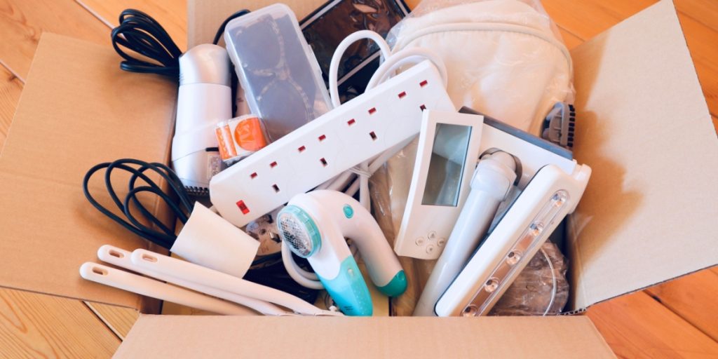 Time to Toss: Signs It’s Time to Replace Your Everyday Items
