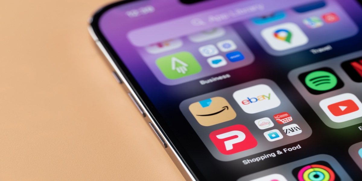 iPhone Hack: How to Make the Icons Dark