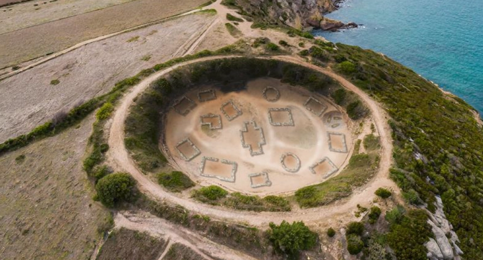 Revolutionary Technology Uncovers Ancient Gallic Village in France