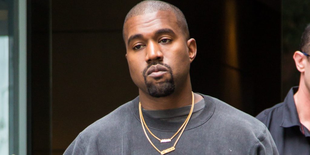 Kanye West Arrives in Moscow, Promises a Spectacular Show