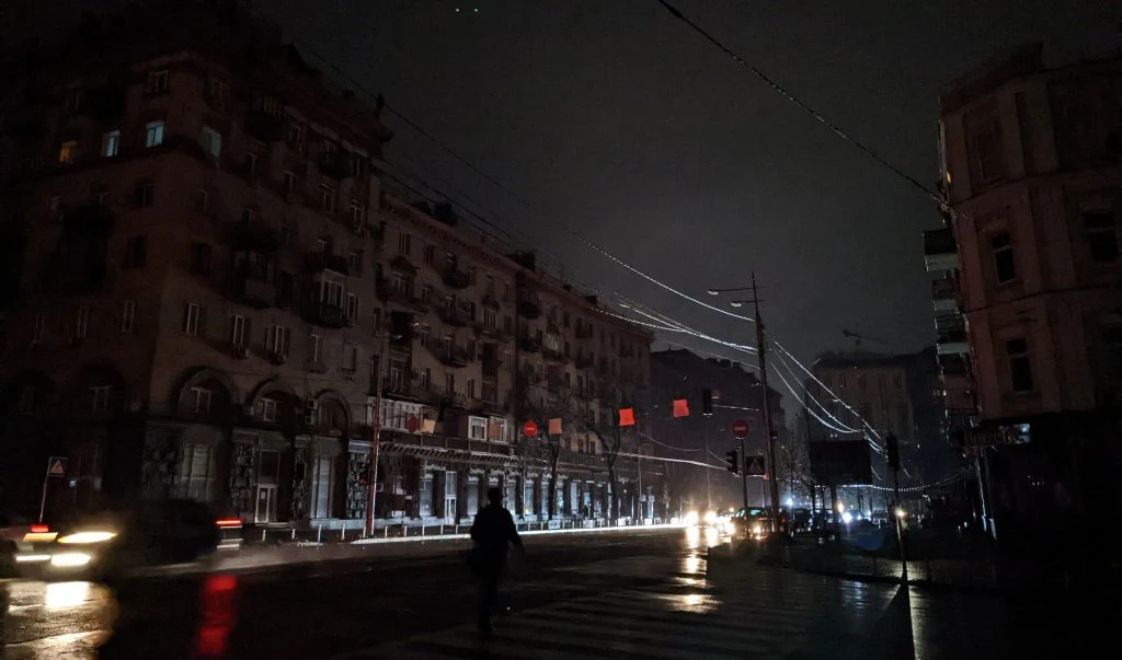 Russia Builds Bypass Roads in Mariupol to Conceal Military Activity