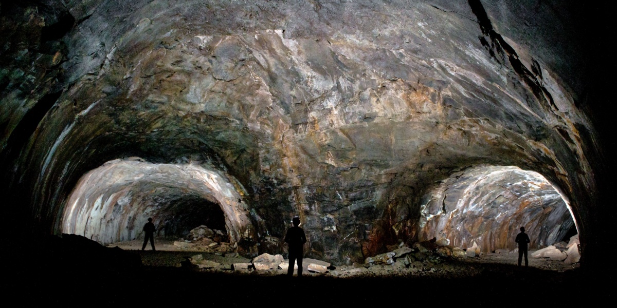 Lava Humann Ancient Human Activity Discovered in Kilometer-Long Lava Cave | Dagens.com