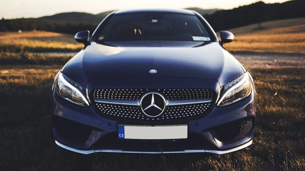 Mercedes Grapples with Crisis in China: Must Save Billions