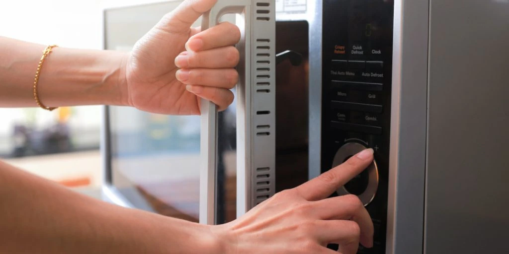 Be Extra Careful When Reheating These Foods in the Microwave