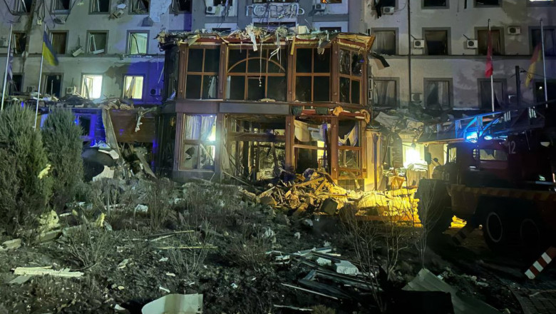 Russian Missile Strike Hits Central Ukrainian City, Killing One and Injuring Three