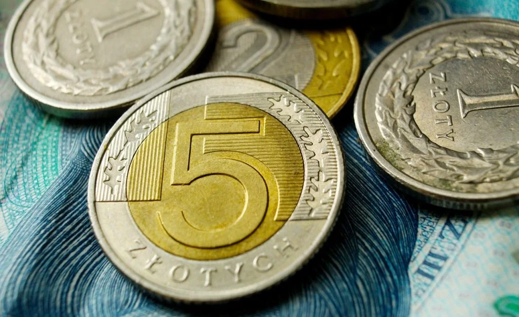 Interest Rate Rift: Polish Government Wages War Against Central Bank