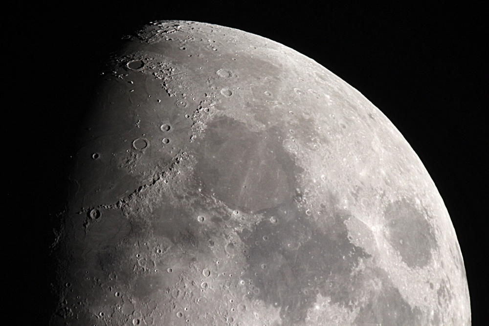 Chang’e-6 Mission Brings Moon Rocks to Earth
