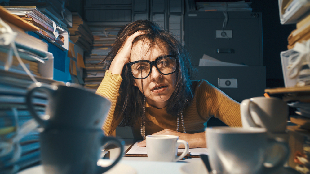 How Much Sleep Do We Really Need? Researchers Link Poor Sleep to Brain Waste Buildup and Memory Decline