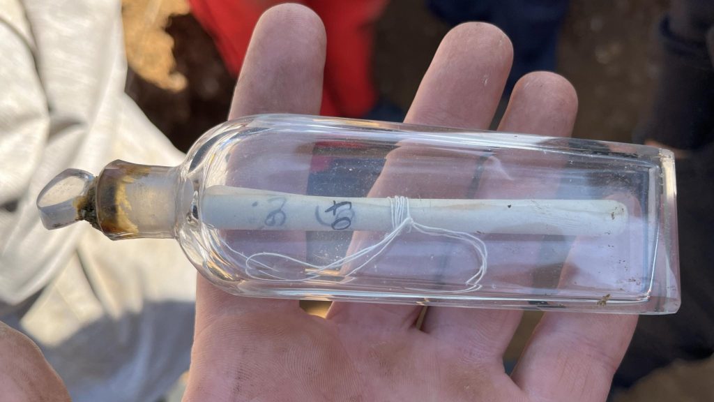 Archaeology Students Find 200-Year-Old Message from Fellow Archaeologist