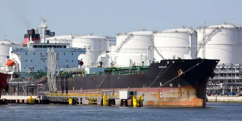 Germany Closes Its Ports to Russian Gas Tankers