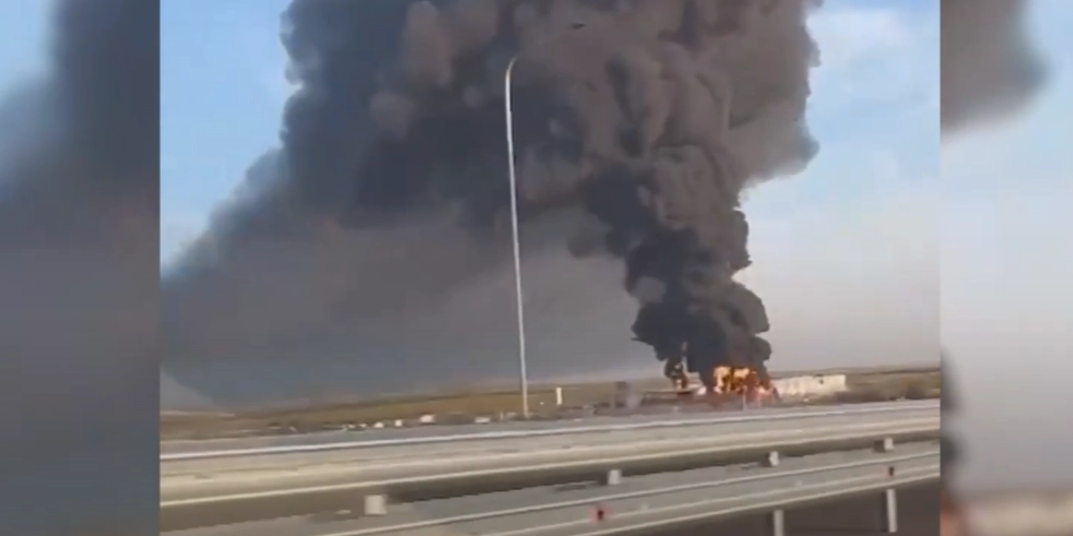 Explosion and Fire at Russian Oil Refinery Linked to Ukrainian Drone Strike