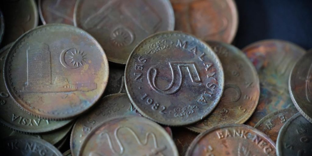 Australian federal politicians receive largest pay increase in a decade