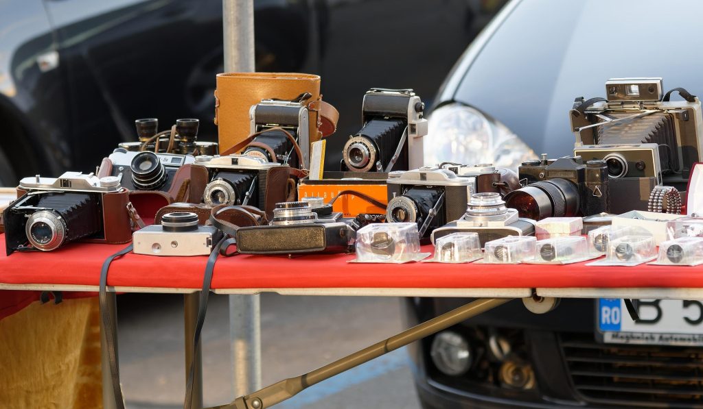 Man Discovers Sensitive Data on Hard Drives Bought at Flea Market