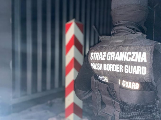Poland Prevents Hundreds of Illegal Border Crossings from Belarus