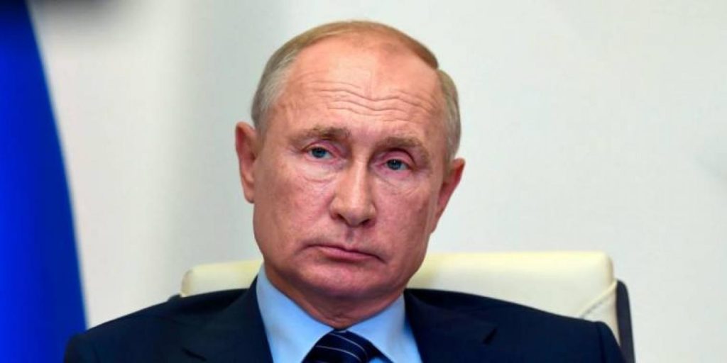 Expert: Putin has one foot in the grave