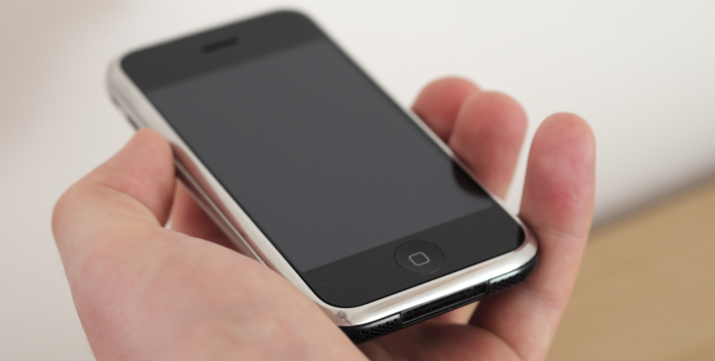 Five Old Mobile Phones Worth a ‘Fortune’