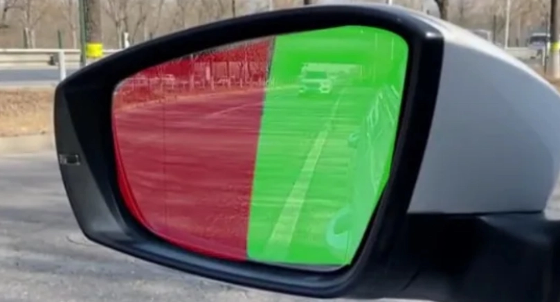Adjust Your Side Mirrors Correctly with the Green/Red Trick