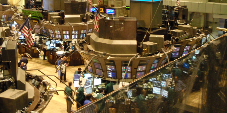 U.S. and Asian Markets Dip on Interest Rate and Inflation Worries