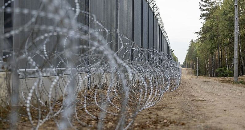 Lithuania Builds 600 Kilometers of Fortifications Along Belarus Border