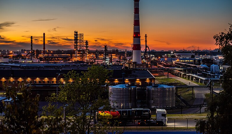 Washington Calls for End to Ukrainian Attacks on Russian Energy Sites