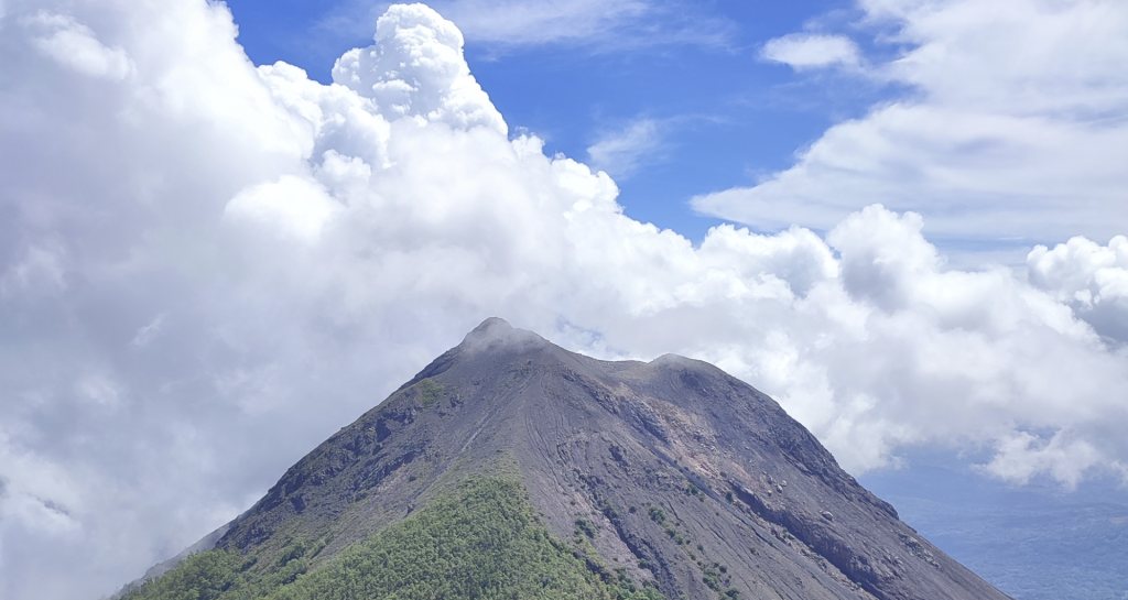 Deadly Eruption of Indonesia’s Lewotobi Laki-Laki Volcano Claims 10 Lives