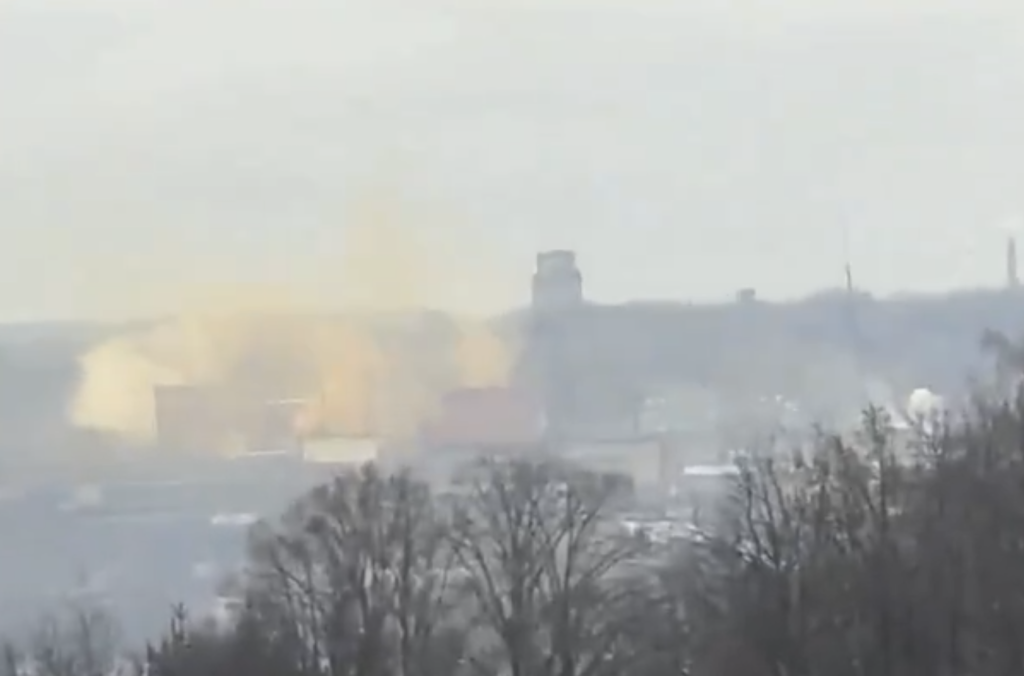 VIDEO: Ukrainian Drones Hit Russian Ammunition Factory