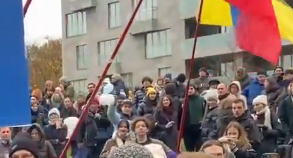 Exiled Russians Demonstrate in Berlin: ‘No to War, Russia Without Putin’