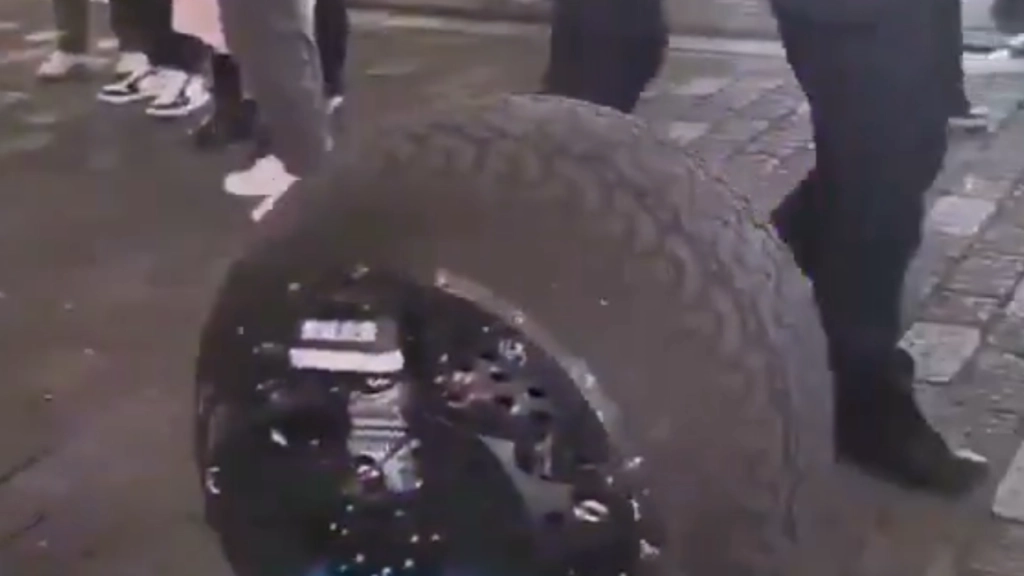 VIDEO: Spherical Police Robot Revolutionizes Law Enforcement in China