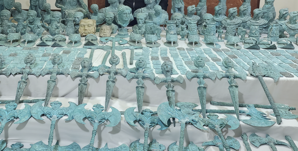 Treasure Hunters Arrested for Looting Ancient Relics in Egypt’s Abukir Bay