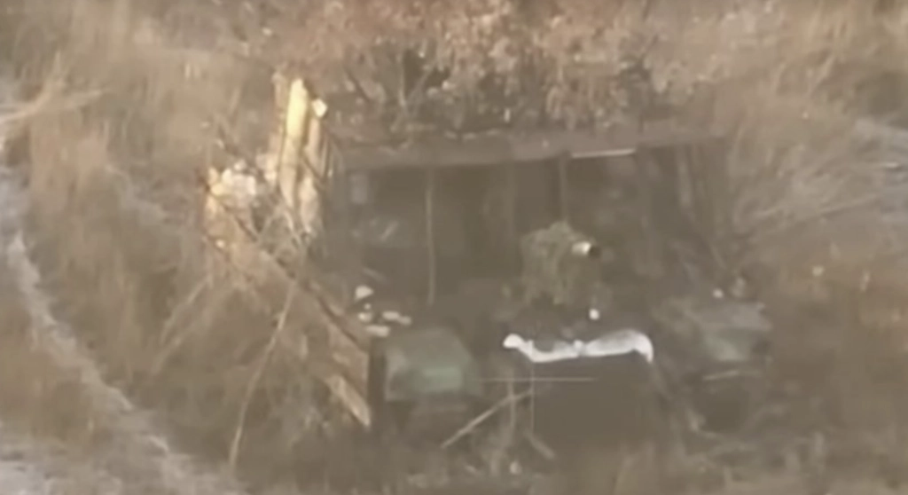 Ukrainian Troops Capture Russian T-90 Tank Customized for India