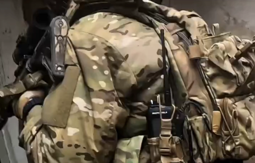 “You Have 10 Seconds”: Ukrainian Soldiers Storm Russian Hideouts