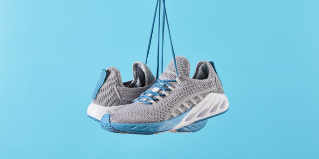 How to Remove the Smell from Your Shoes