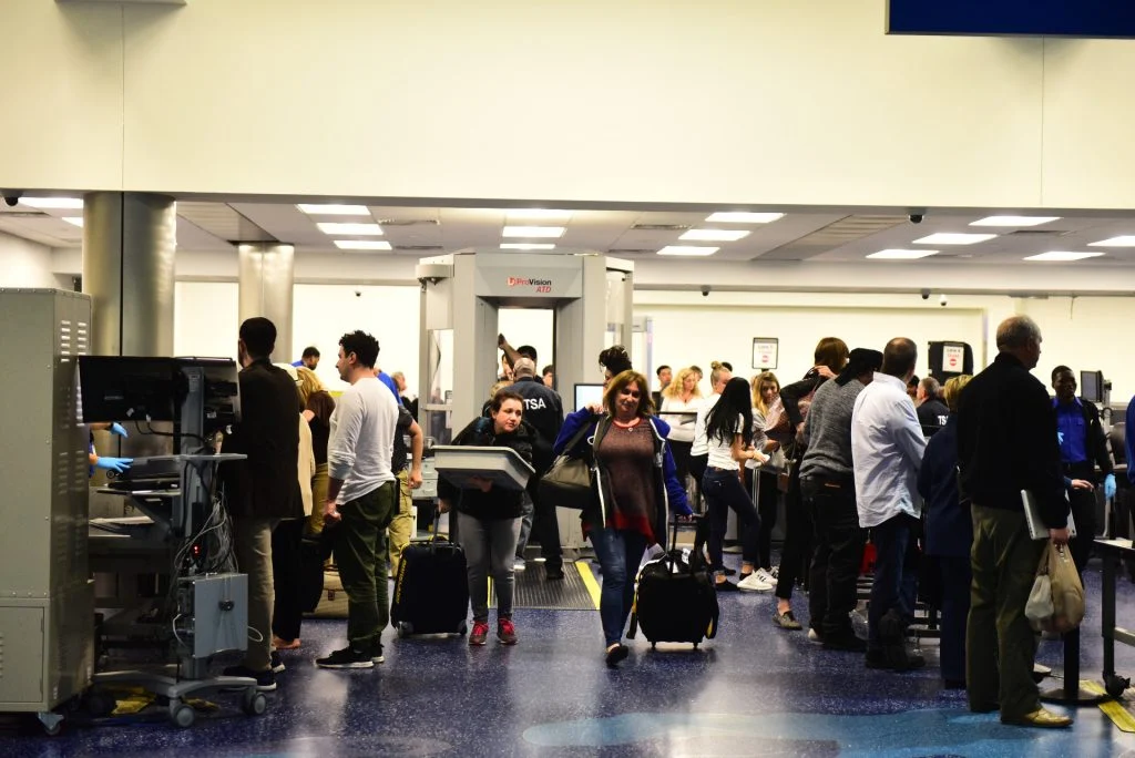 The Guardian: Visiting America Is not Worth the Risk Right Now